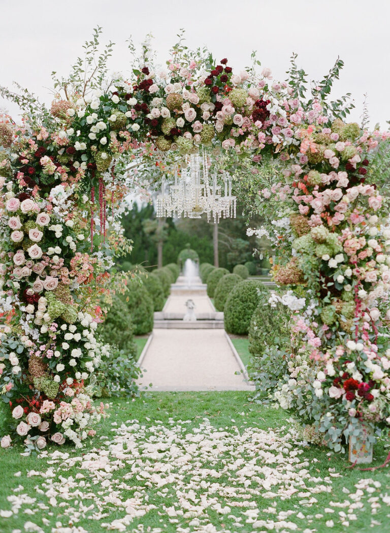 Floral Chinoiserie-Inspired Wedding at Oheka Castle on Long Island ...